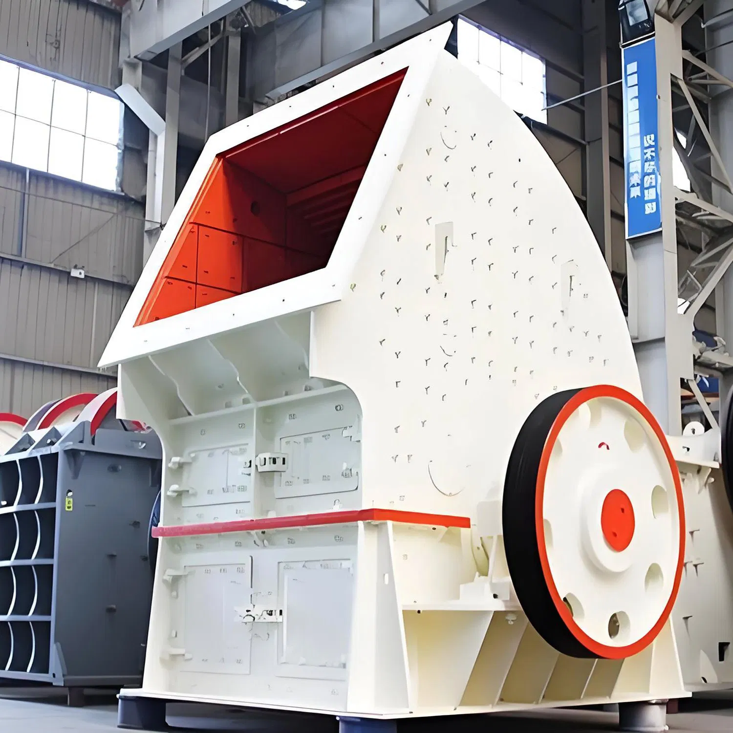 Heavy hammer crusher manufacturer supplying stone crushing equipment